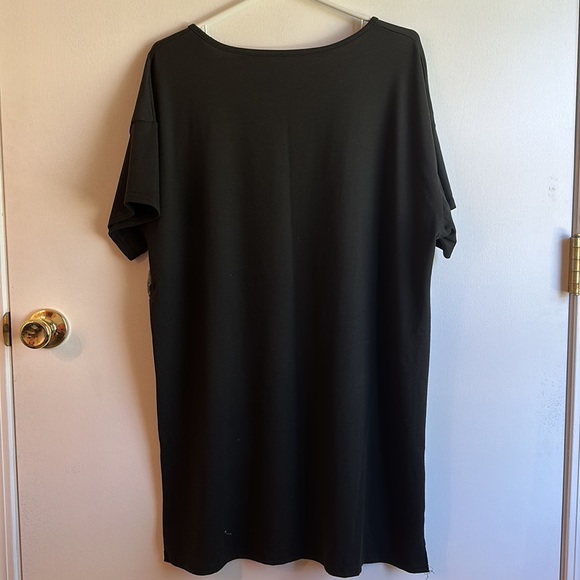 2 piece outfit - Picture 2 of 4